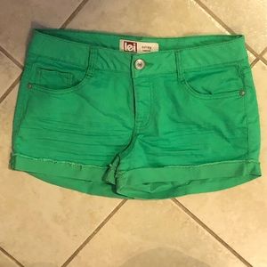 Lei brand Ashley lowrise shorts Green Size 11